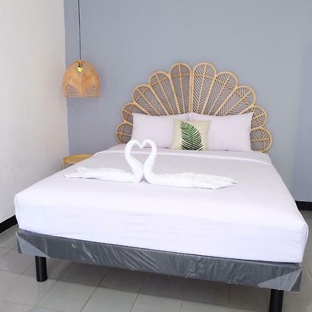 Rarem Bed & Breakfast Bandar Lampung Exterior photo