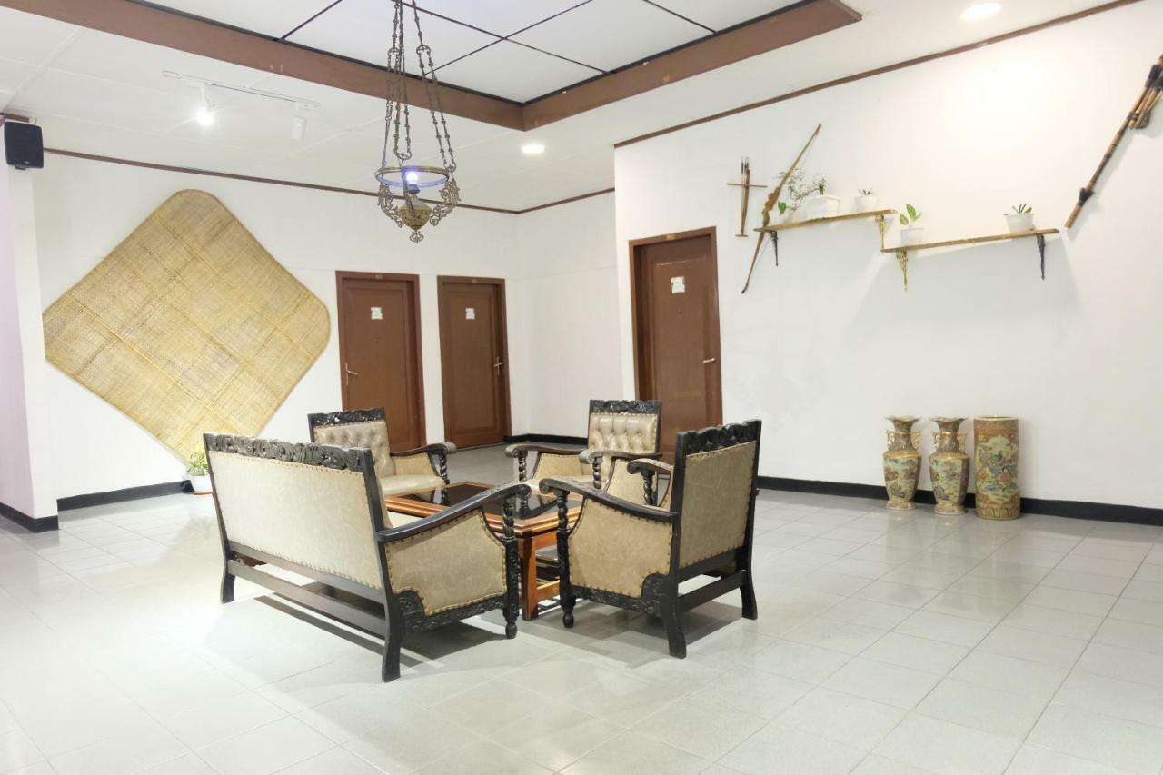 Rarem Bed & Breakfast Bandar Lampung Exterior photo