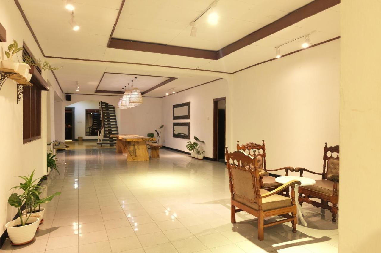 Rarem Bed & Breakfast Bandar Lampung Exterior photo